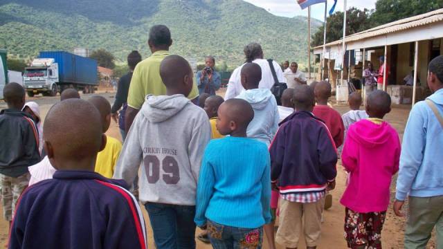 Kids at the border with Pete and friends. 