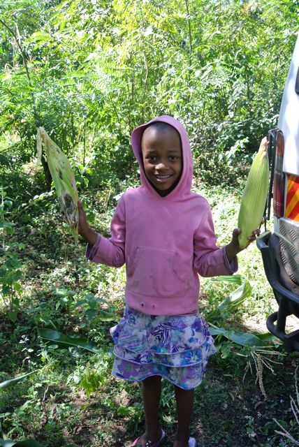 Mage with some maize to take back to the center. 